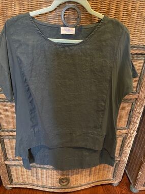 Nomad Grey Short-Sleeve Layered Linen Top